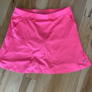 Girls size Nike golf skirt size XL